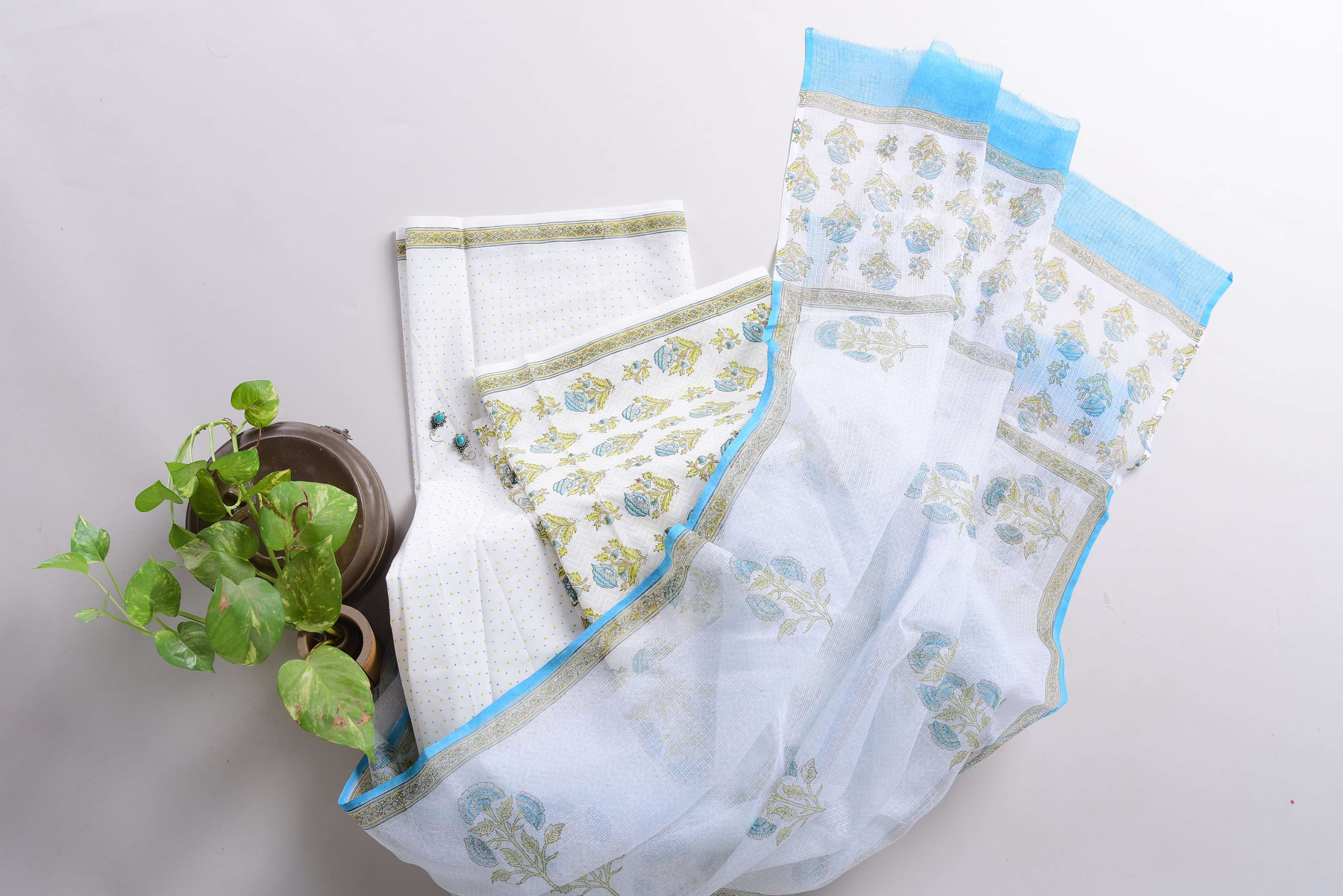 Unstitched Cotton Suit Set